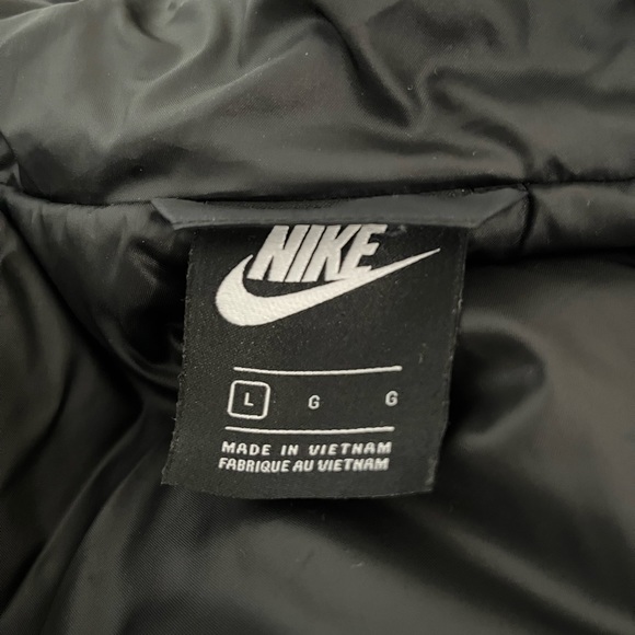 Nike Thermore Insulated Jacket - Picture 6 of 14